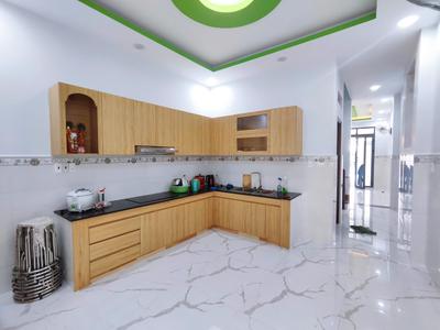 Cần bán 80m2 nhà 2 tấm đẹp lung linh đường xe tank 2