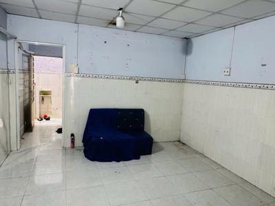Hàng thơm nhà ql1a gần chợ lk 5-6 hẻm 6m sát mặt tiền 105m2,cấp 4 nhỉnh 4 tỷ 2
