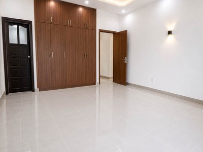 Đối diện đhct hxh thông sát mặt tiền nhà mới 4 tầng ngang 4.7m nở hậu giá nhỉnh 8 tỷ 3