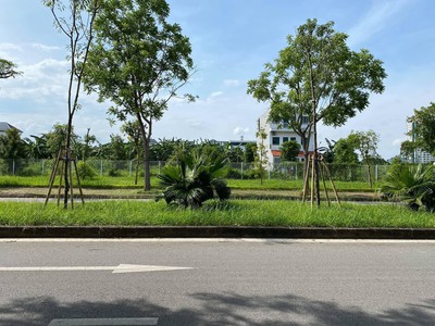 Bán đất mặt đường đôi Phạm Văn Đồng, ph Tứ Minh, TP HD, 69.8m2, mt 4.5m, chỉ 3.5x tỷ 2