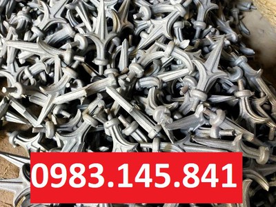 Mác gang trang trí cho cổng sắt mỹ thuật 1