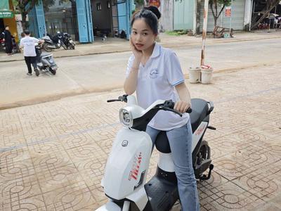 Xe máy điện nữ 0