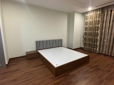 Cho thuê căn hộ R1 ROYAL CITY 150m 3PN Nội thất mới 100 3