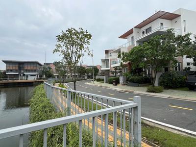Biệt thự 3 mặt tiền view hồ 3 tầng - 120m2 - shr khu đô thị dragon village 0
