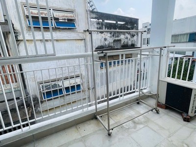 Bán nhà cách mạng tháng 8, dt 53m , hẻm xe hơi, 4 tầng btct, gần công viên lê thị riêng, giá 10,3 tỷ 4