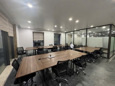 Cho thuê văn phòng full nội thất 150m Gần Royal City 1