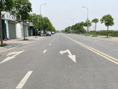 Bán 120,1m2 Đất Cự Khối 2 Mặt Tiền Trước Sau Đường 25m - 13m : Vị Trí Đẹp Xây Tòa VP / Showroom 0