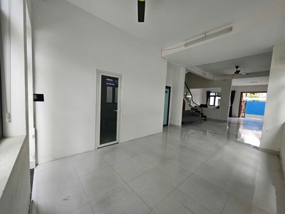 Cho thuê tầng trệt 232m mặt tiền đường số 4 , kdc khang an, tp. thủ đức 4