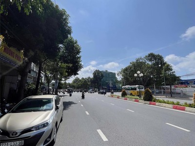 Cho thuê mặt bằng đường 30/4, phường 9, tpvt 1