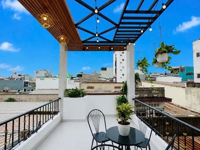Nhà mới đẹp 3 tầng kiên cố - 42m2 - có 4 phòng ngủ - gần 4 xã - giáp tân phú - hẻm trước nhà 4m - 4