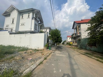 Đất đẹp cho khách xây biệt thự ngay ngã tư ga giáp gò vấp, 16.5x20m, đường 8m thông, nhỉnh 60tr/m2 3