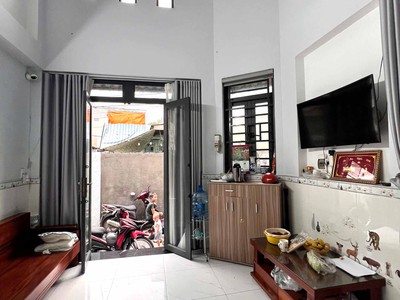 Hàng hiếm linh chiểu   4 tầng, 3pn, nở hậu tài lộc   200m ra võ văn ngân, giá chỉ 4 tỷ 1