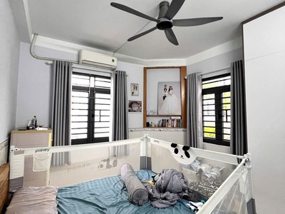 Hàng hiếm linh chiểu   4 tầng, 3pn, nở hậu tài lộc   200m ra võ văn ngân, giá chỉ 4 tỷ 4