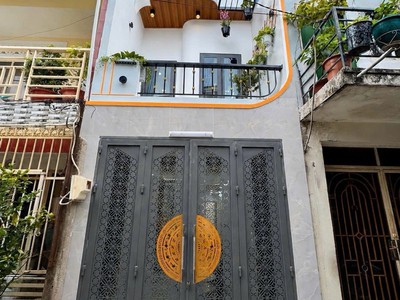 Nhà mới đẹp 3 tầng kiên cố - 42m2 - có 4 phòng ngủ - gần 4 xã - giáp tân phú - hẻm trước nhà 4m - 0