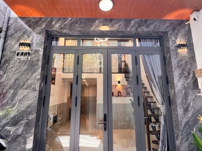 Nhà phú thọ hòa sát mặt tiền - 2 tầng mới tinh - 33m2 - giáp các quận trung tâm - chỉ nhỉnh 4 tỷnhỏ 0