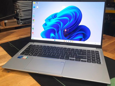 Laptop Asus Vivobook X1505VA Core i5-13500H RAM 16GB SSD 512GB VGA ON Màn OLed Máy Đẹp 0