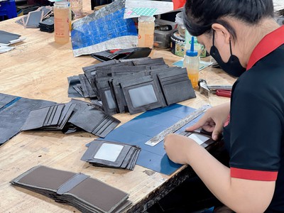 Xưởng Sản Xuất Ví Da Thật Cho Thương Hiệu 0