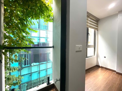Cho thuê phòng mới 30m2, có thang máy , full đồ gần học viện hành chính 1