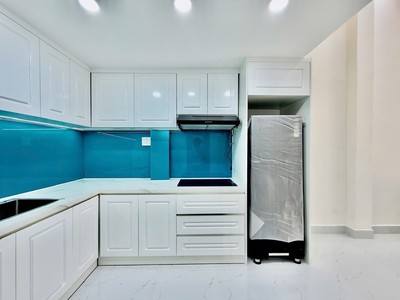 Nhỉnh 6 tỷ hẻm 4m, 3pn, 40m ra mặt tiền nguyễn trong tuyển 1