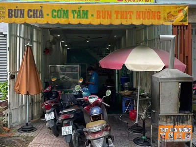 Sang rẻ 79 tr - quán cơm tấm bún chả đẹp lắm mb ngang 4m x 17m , mb thuê rẻ 16tr / tháng, kdc 2