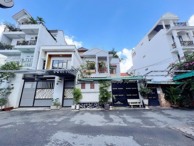 Bán biệt thự 3 tầng đ.trần xuân soạn, tân hưng, quận 7 - ngang đẹp 7,2m816m - sổ hồng vuông đẹp - 0