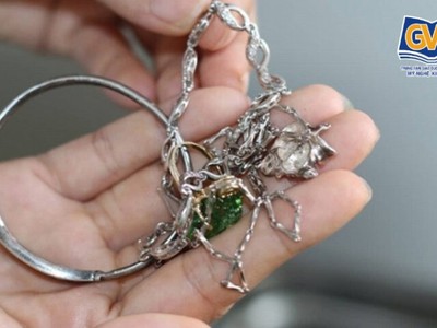 Giải Pháp Làm Sạch Trang Sức Thép Không Gỉ Tại Nhà Và Tiêu Chí Lựa Chọn Phụ Kiện Chất Lượng 0