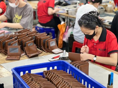 Nguồn Sỉ Ví Da Thật Độ Hoàn Thiện Cao Cho Shop Thời Trang 7