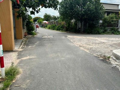 Chính chủ bán đất long điền - 131,4m2, chiều dài mặt tiền 13,7m, gần chợ an ngãi, sát khu hành chính 0