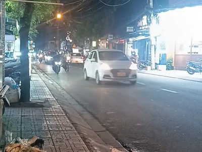Bán nhà mặt tiền đông hưng thuận, quận 12 - kinh doanh sầm uất, giá 4,x tỷ - đang cho thuê 2