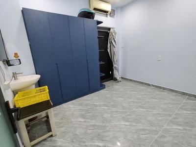 Cho thuê nhà đường số 7, P. Linh Trung 2PN,1 trệt 1 lửng 1 lầu, Sẵn máy lạnh, nội thất 8tr/tháng 8