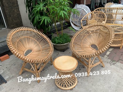 Bàn ghế mây cánh sen 3
