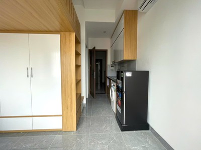 Cho thuê phòng có thang máy gần hvhc, vskk, rộng 30m2 tại Đường Xuân La ngay gần hvhc 2