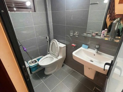 Cho thuê nhà chỉ 7,5M có đồ , ô tô đỗ cửa tại Thiên Lôi ,Lê Chân 4
