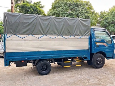 Bán xe k165 đời 2016,tải 2t4 thùng mui bạt,xe chính chủ chạy 11 vạn,máy zin 6