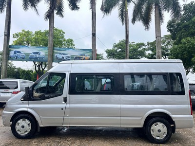 Bán xe ford Transit 16 chỗ ,đời 2017 ,xe chở chuyên gia Hàn Quốc,biển LD đã rút hồ sơ cầm tay 2