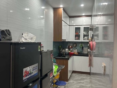 7 tỷ hơn có nhà phố Nguyễn Lương Bằng 39m2 x 4T gần phố ngõ thông nhà mới đẹp về ở ngay 1