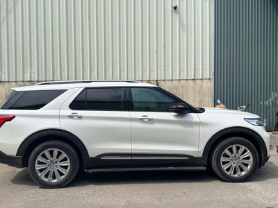 Ford Explorer 2022 Trắng 67000 km 67.000 km 0