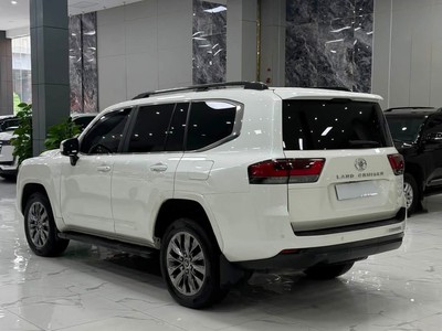 Bán Toyota Land Cruiser LC300 Model 2023. xe đẹp xuất sắc. 5