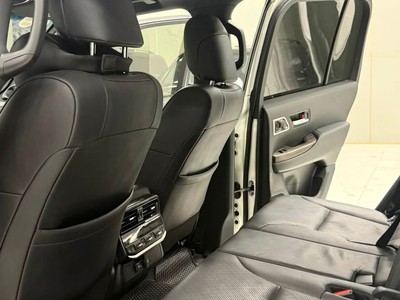 Bán Toyota Land Cruiser LC300 Model 2023. xe đẹp xuất sắc. 10