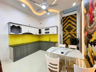 Nhà 3 tầng kiên cố mới đẹp - 56m2 - 4 14m - sổ đẹp vuông vức hoàn công đủ - sát mặt tiền - hẻm an 1