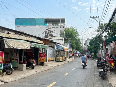 K2893 bán đất tặng nhà vuông vức cạnh đ.học kinh tế luật giá 8.x tỷ 0