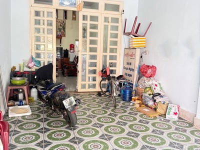 K2893 bán đất tặng nhà vuông vức cạnh đ.học kinh tế luật giá 8.x tỷ 3