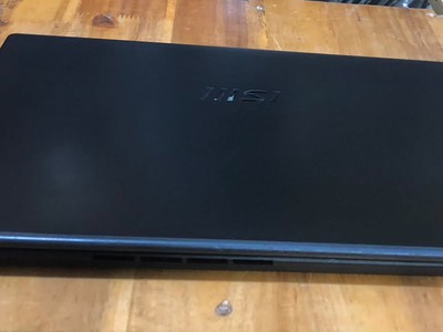 Laptop MSI Morden 15 B7M Ryzen 7 7730U RAM 8GB SSD 512GB VGA ON Màn 15.6 Inch Full HD Máy Đẹp 1