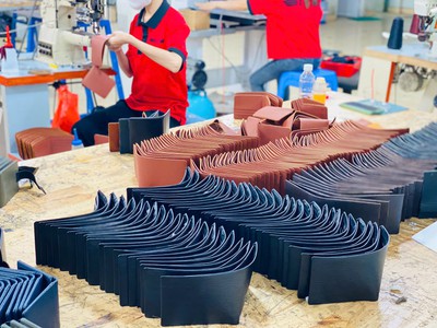 Ví da bò thật - nguồn hàng từ xưởng Trường Chinh sản xuất 2