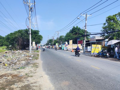 Cần bán siêu phẩm 349m2 đất thổ cư mt đường hồ ngọc lãm 0