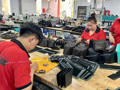 Gia Công Túi Ví Da Thật Cho Thương Hiệu 2