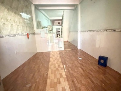CHO THUÊ Nhà mặt tiền đường số, P. LINH ĐÔNG, Trệt lầu    2PN 3WC, Sân oto   9TR/THÁNG 0
