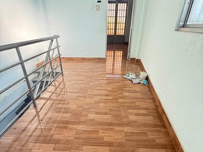 CHO THUÊ Nhà mặt tiền đường số, P. LINH ĐÔNG, Trệt lầu    2PN 3WC, Sân oto   9TR/THÁNG 2