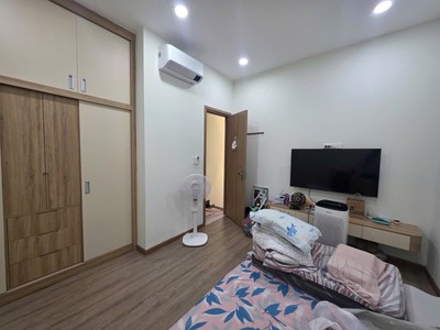 Hẻm Xe Tải Sát Mặt Tiền Nguyễn Thị Định Q2 Nhà 2 Tầng 70m2 2PN 2WC 4
