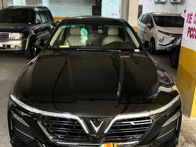VINFAST LUX A 2.0 premium 2020 màu đen 2